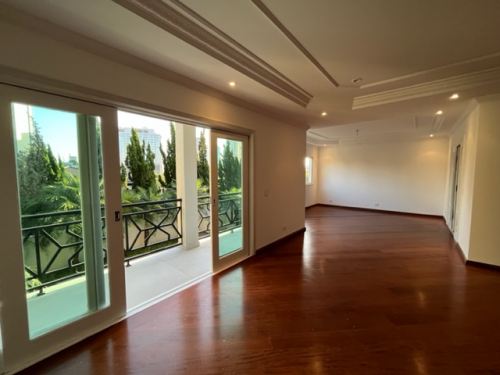 Casa em Condomínio 18 do Forte Santana de Parnaíba 