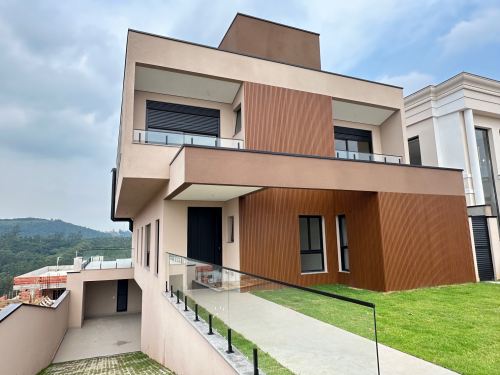 Casa em Condomínio Itahyê Santana de Parnaíba 
