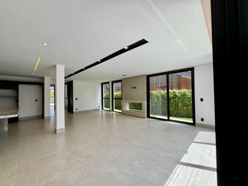 Casa em Condomínio Alphaville 03 Santana de Parnaíba 